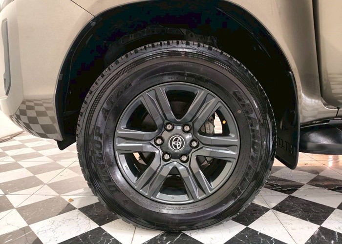 Used 7
                    TOYOTA
                     for Sale Image