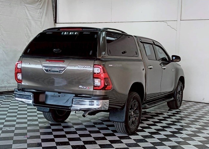 Used 7
                    TOYOTA
                     for Sale Image