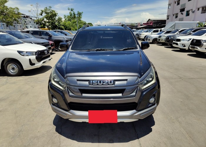 Used 1
                    ISUZU
                     for Sale Image