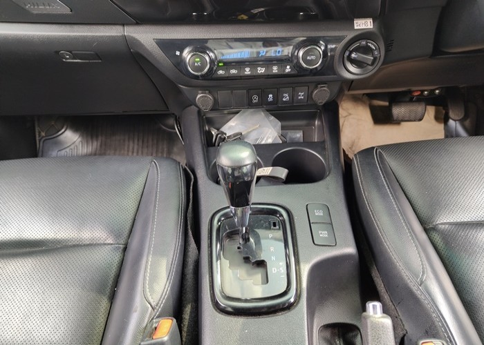 Used 8
                    TOYOTA
                     for Sale Image