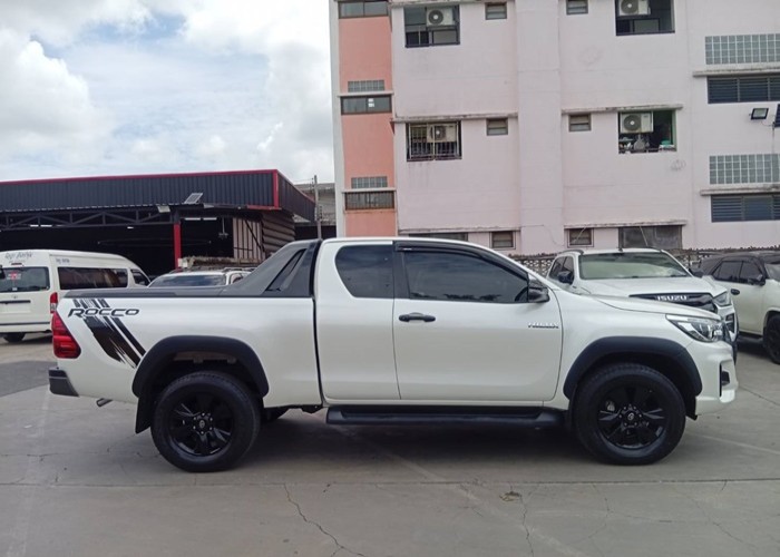Used 6
                    TOYOTA
                     for Sale Image