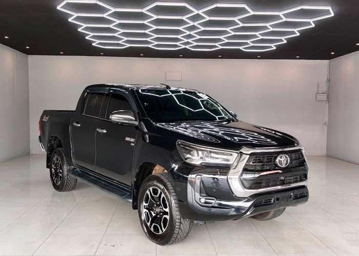 Used 4
                    TOYOTA
                     for Sale Image