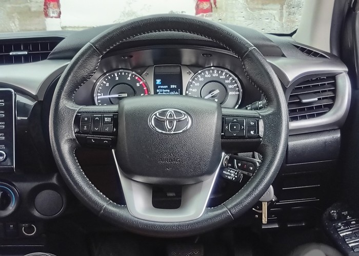 Used 9
                    TOYOTA
                     for Sale Image