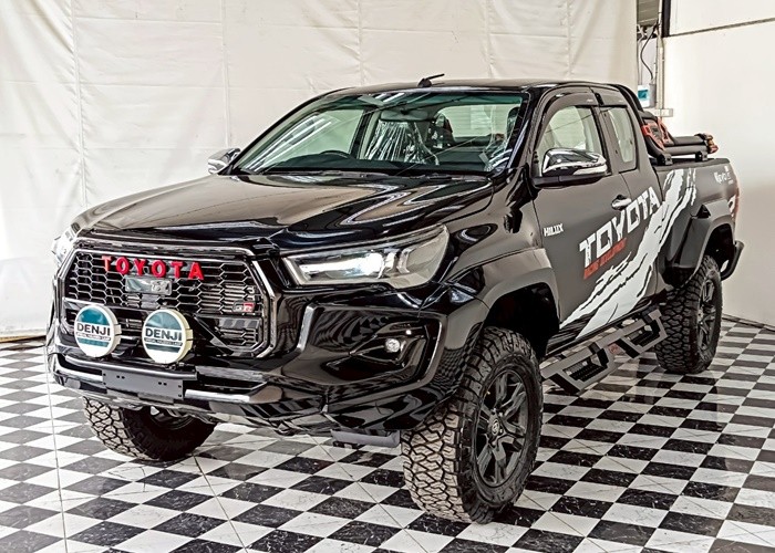 TOYOTA