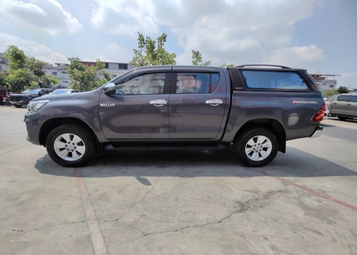 Used 12
                    TOYOTA
                     for Sale Image