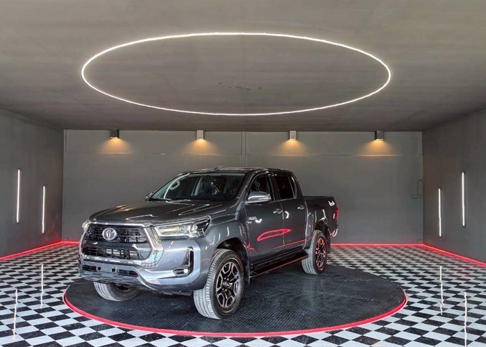 TOYOTA