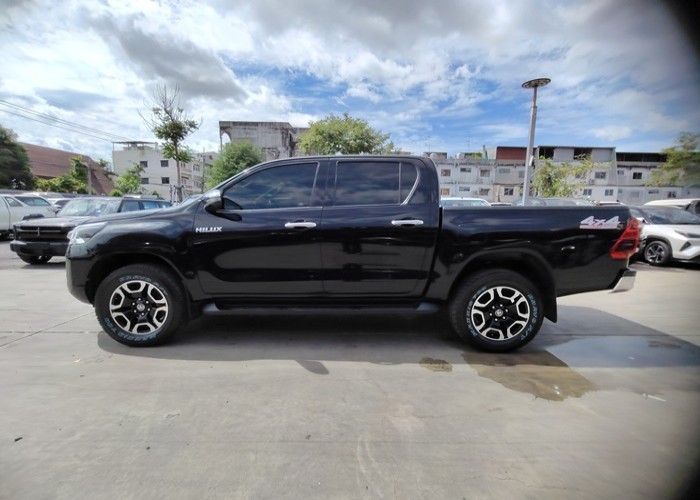 Used 9
                    TOYOTA
                     for Sale Image