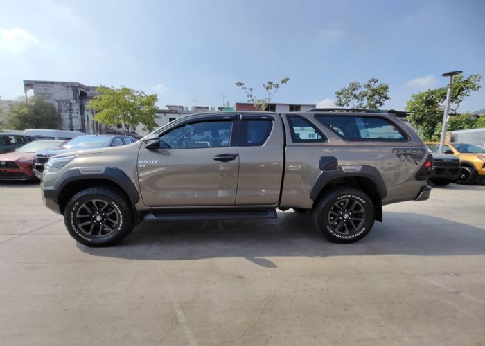 Used 11
                    TOYOTA
                     for Sale Image