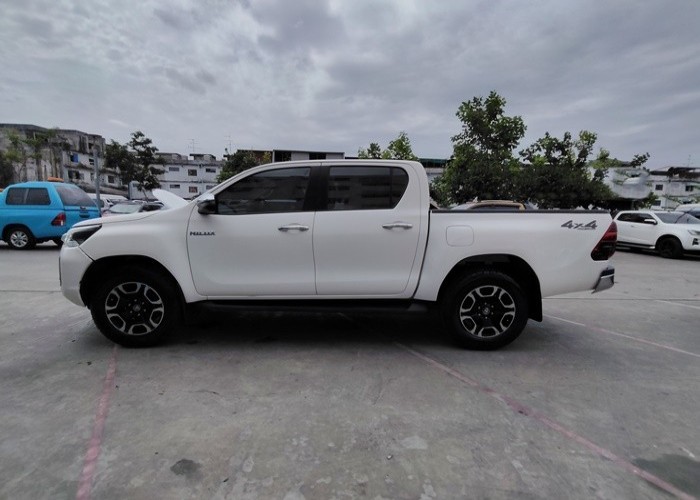 Used 9
                    TOYOTA
                     for Sale Image