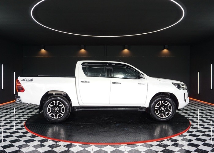 Used 9
                    TOYOTA
                     for Sale Image