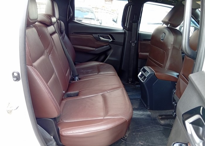 Used 1
                    ISUZU
                     for Sale Image