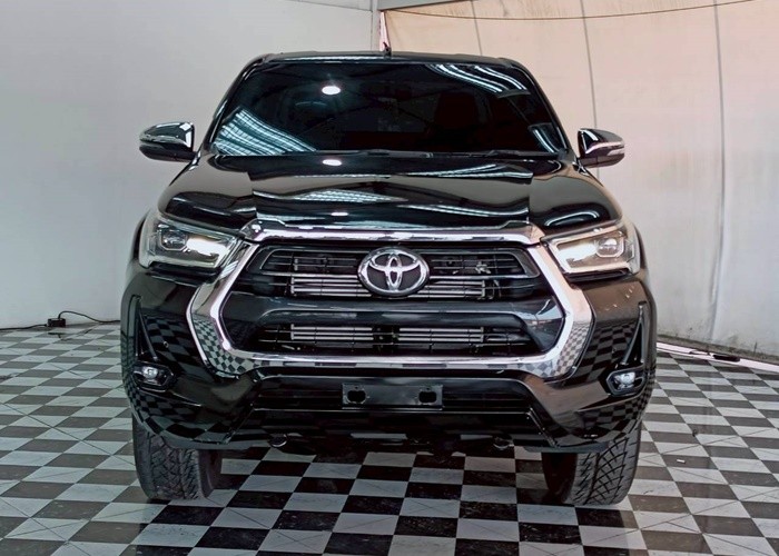 Used 8
                    TOYOTA
                     for Sale Image