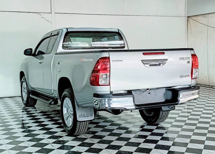 Used 8
                    TOYOTA
                     for Sale Image