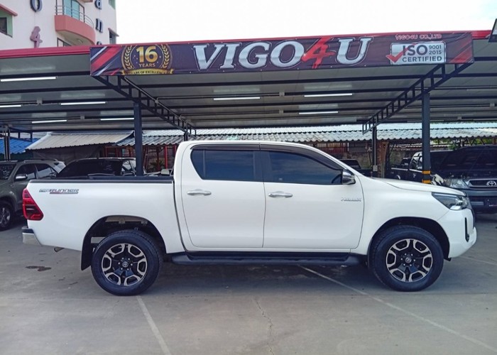 Used 8
                    TOYOTA
                     for Sale Image