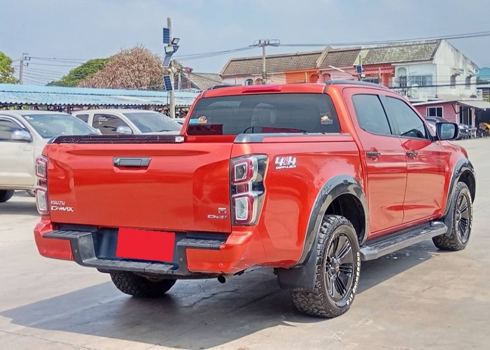 Used 1
                    ISUZU
                     for Sale Image