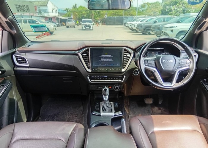 Used 1
                    ISUZU
                     for Sale Image