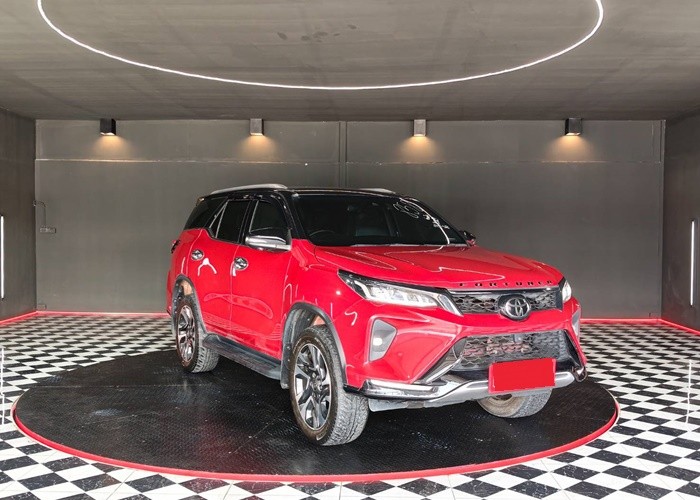 Used 9
                    TOYOTA
                     for Sale Image