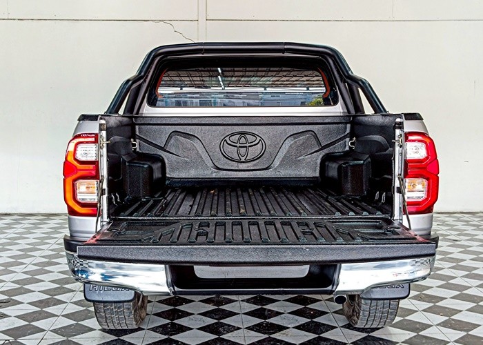 Used 8
                    TOYOTA
                     for Sale Image