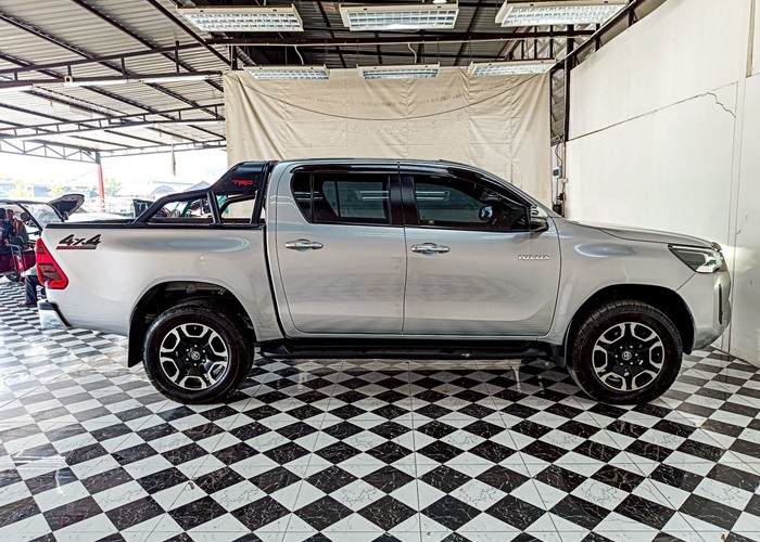 Used 8
                    TOYOTA
                     for Sale Image