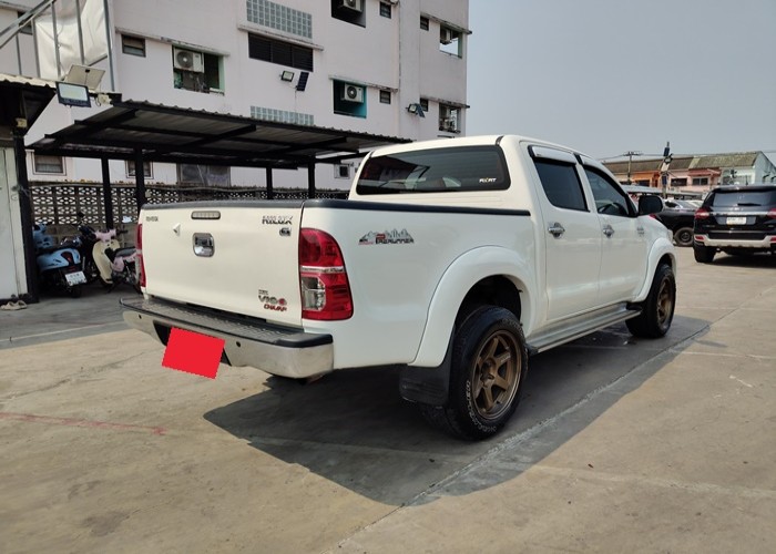 Used 12
                    TOYOTA
                     for Sale Image