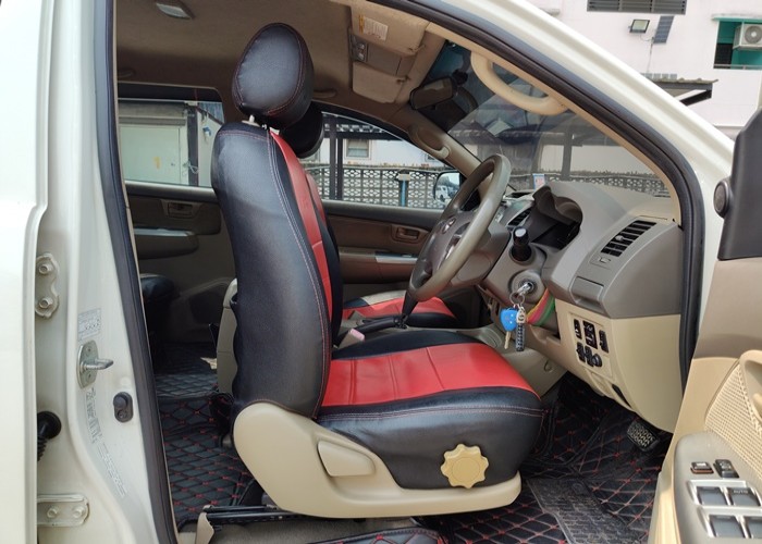 Used 12
                    TOYOTA
                     for Sale Image