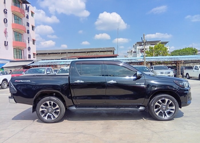 Used 8
                    TOYOTA
                     for Sale Image