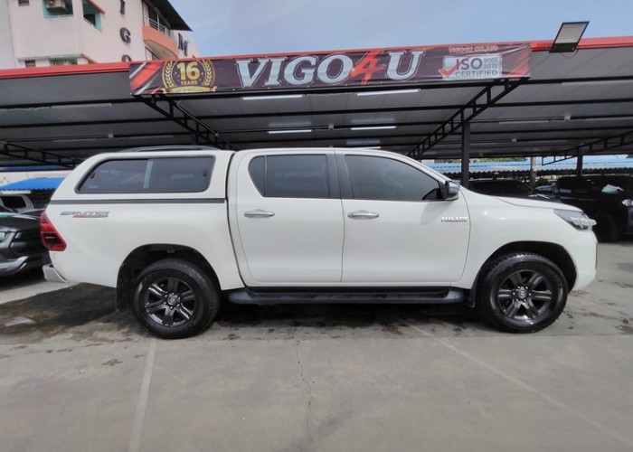 Used 8
                    TOYOTA
                     for Sale Image