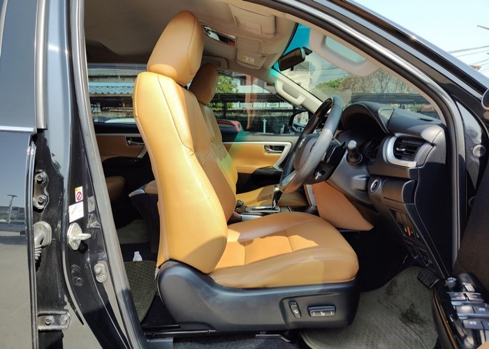 Used 10
                    TOYOTA
                     for Sale Image