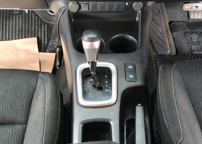 Used 5
                    TOYOTA
                     for Sale Image