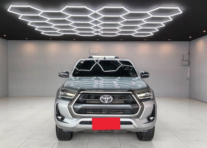 Used 5
                    TOYOTA
                     for Sale Image