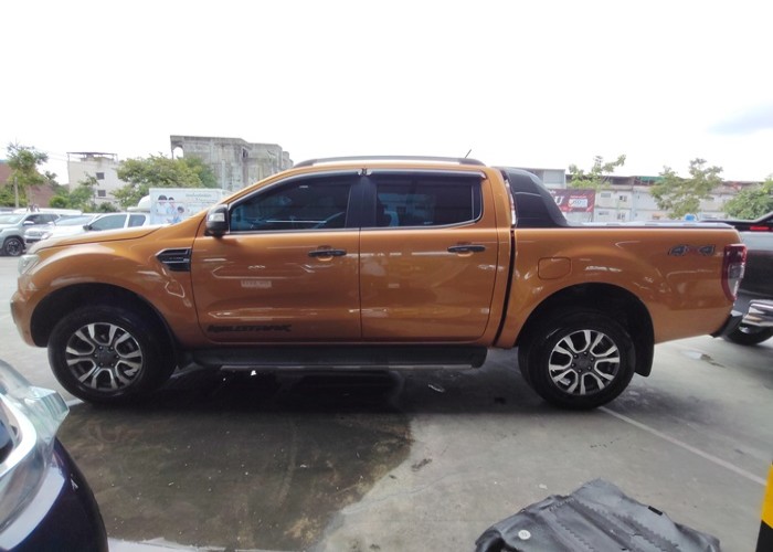 Used 10
                    FORD
                     for Sale Image