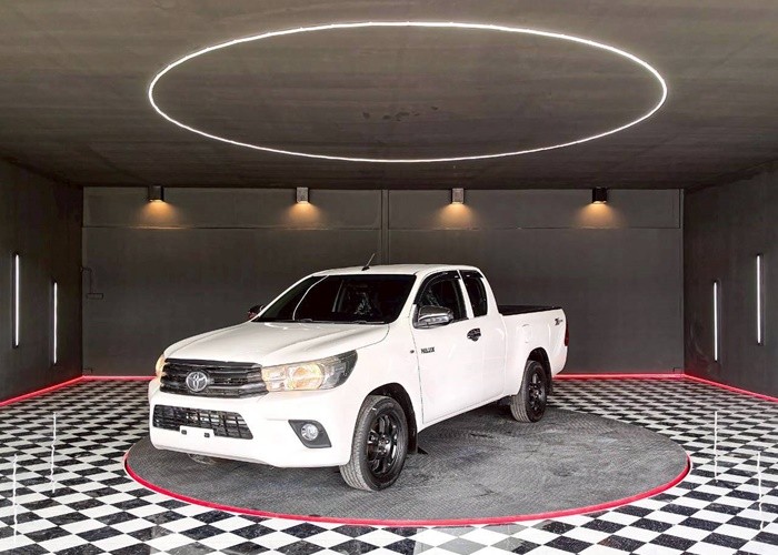 TOYOTA