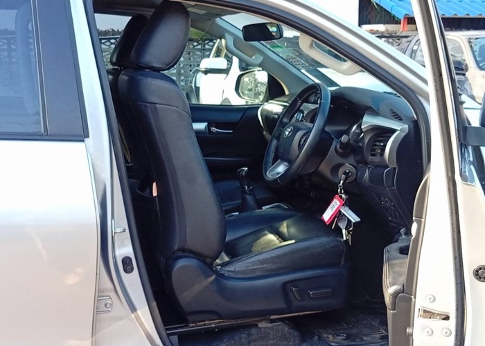 Used 5
                    TOYOTA
                     for Sale Image