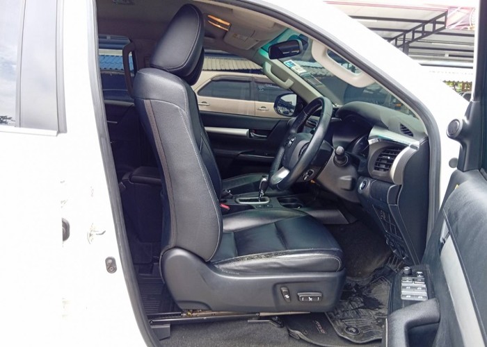 Used 5
                    TOYOTA
                     for Sale Image