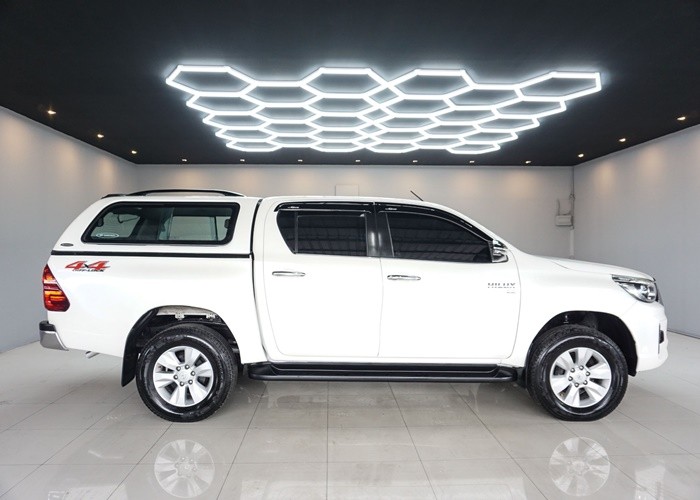 Used 5
                    TOYOTA
                     for Sale Image