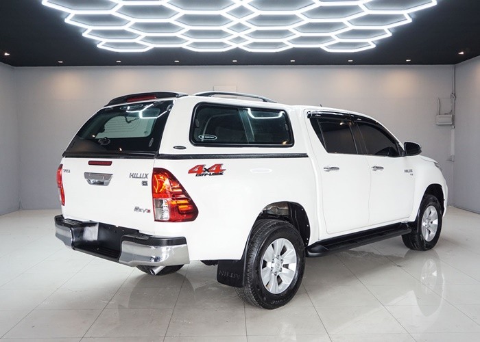 Used 5
                    TOYOTA
                     for Sale Image