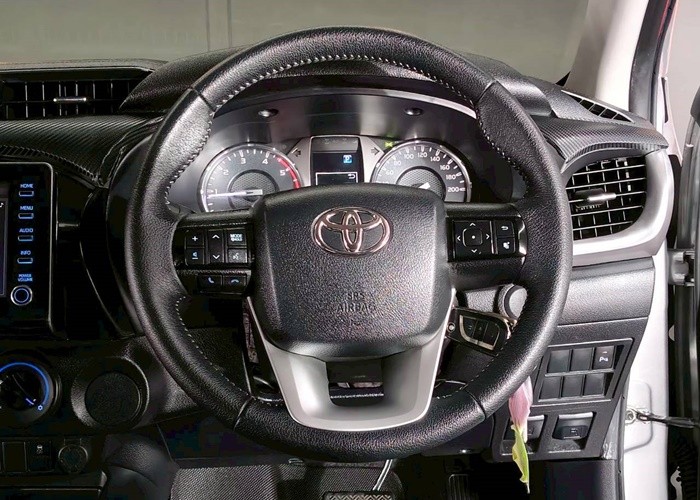 Used 5
                    TOYOTA
                     for Sale Image