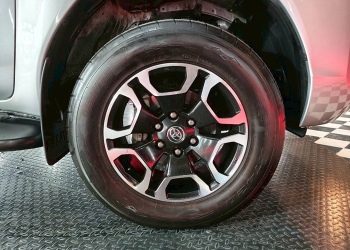 Used 5
                    TOYOTA
                     for Sale Image