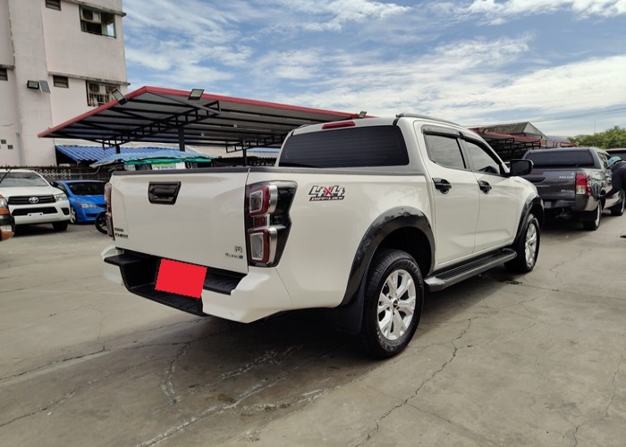 Used 5
                    ISUZU
                     for Sale Image