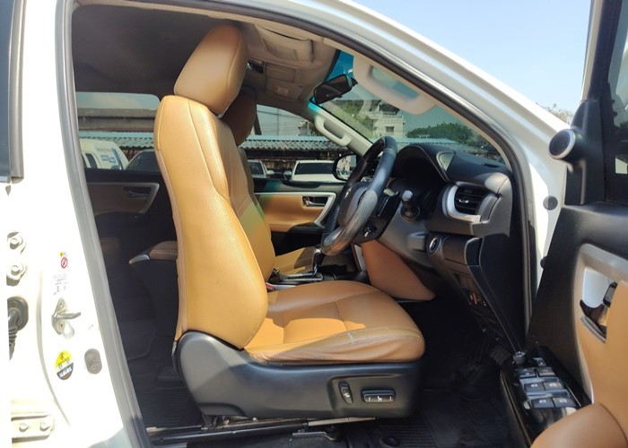 Used 7
                    TOYOTA
                     for Sale Image