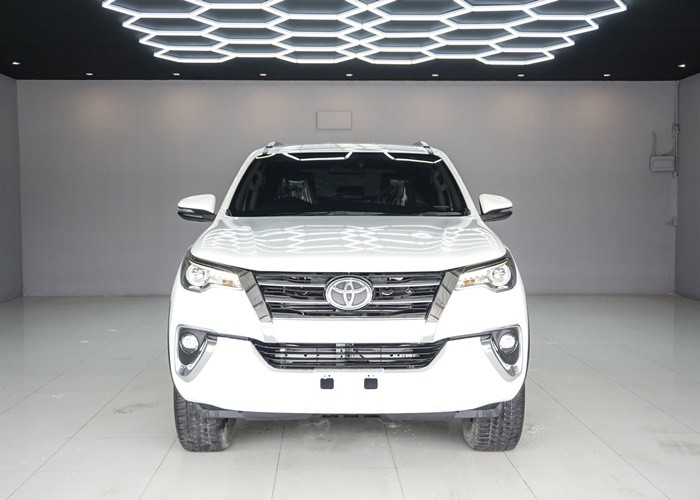 Used 5
                    TOYOTA
                     for Sale Image