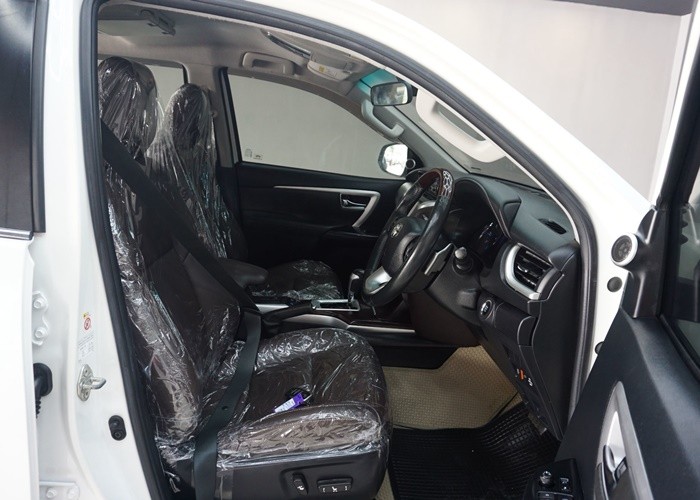 Used 5
                    TOYOTA
                     for Sale Image