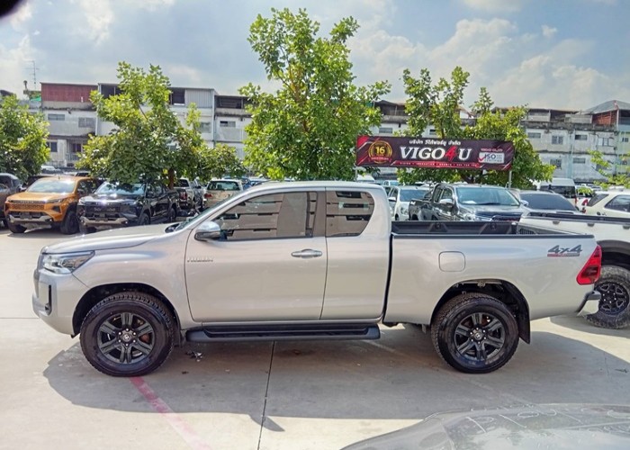 Used 5
                    TOYOTA
                     for Sale Image