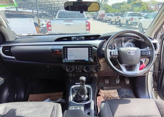 Used 5
                    TOYOTA
                     for Sale Image