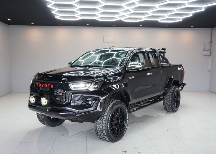 TOYOTA