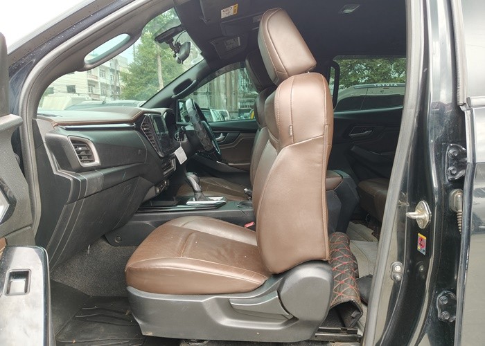 Used 6
                    ISUZU
                     for Sale Image