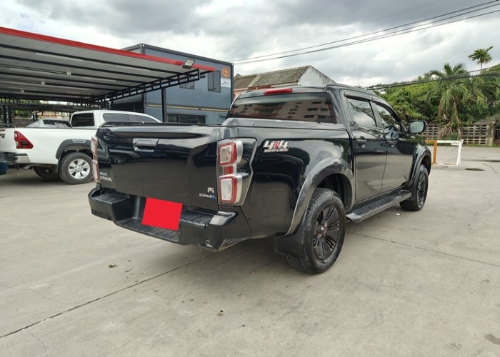 Used 6
                    ISUZU
                     for Sale Image
