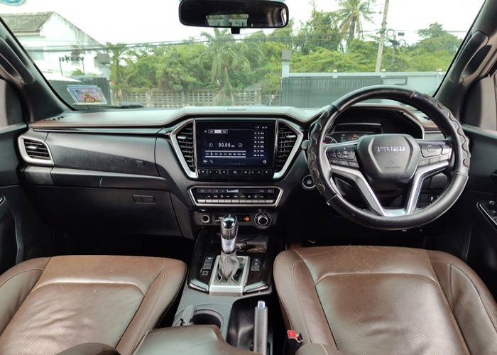 Used 6
                    ISUZU
                     for Sale Image