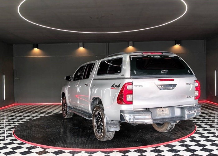 Used 5
                    TOYOTA
                     for Sale Image