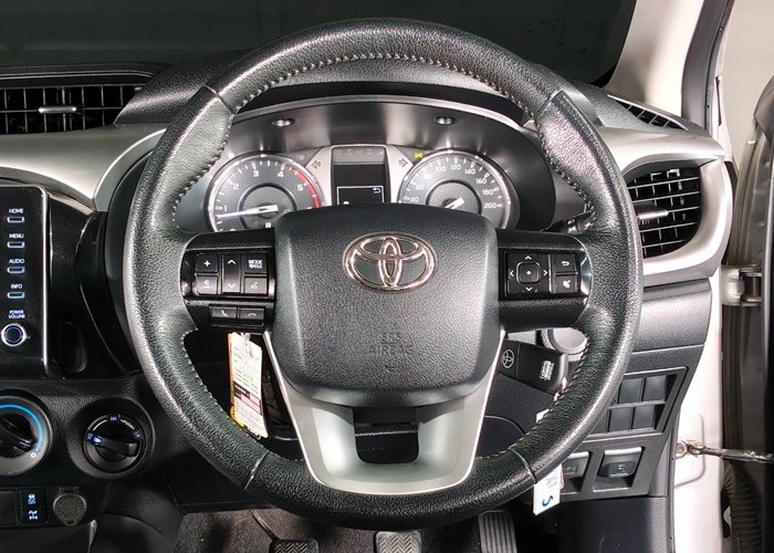 Used 5
                    TOYOTA
                     for Sale Image